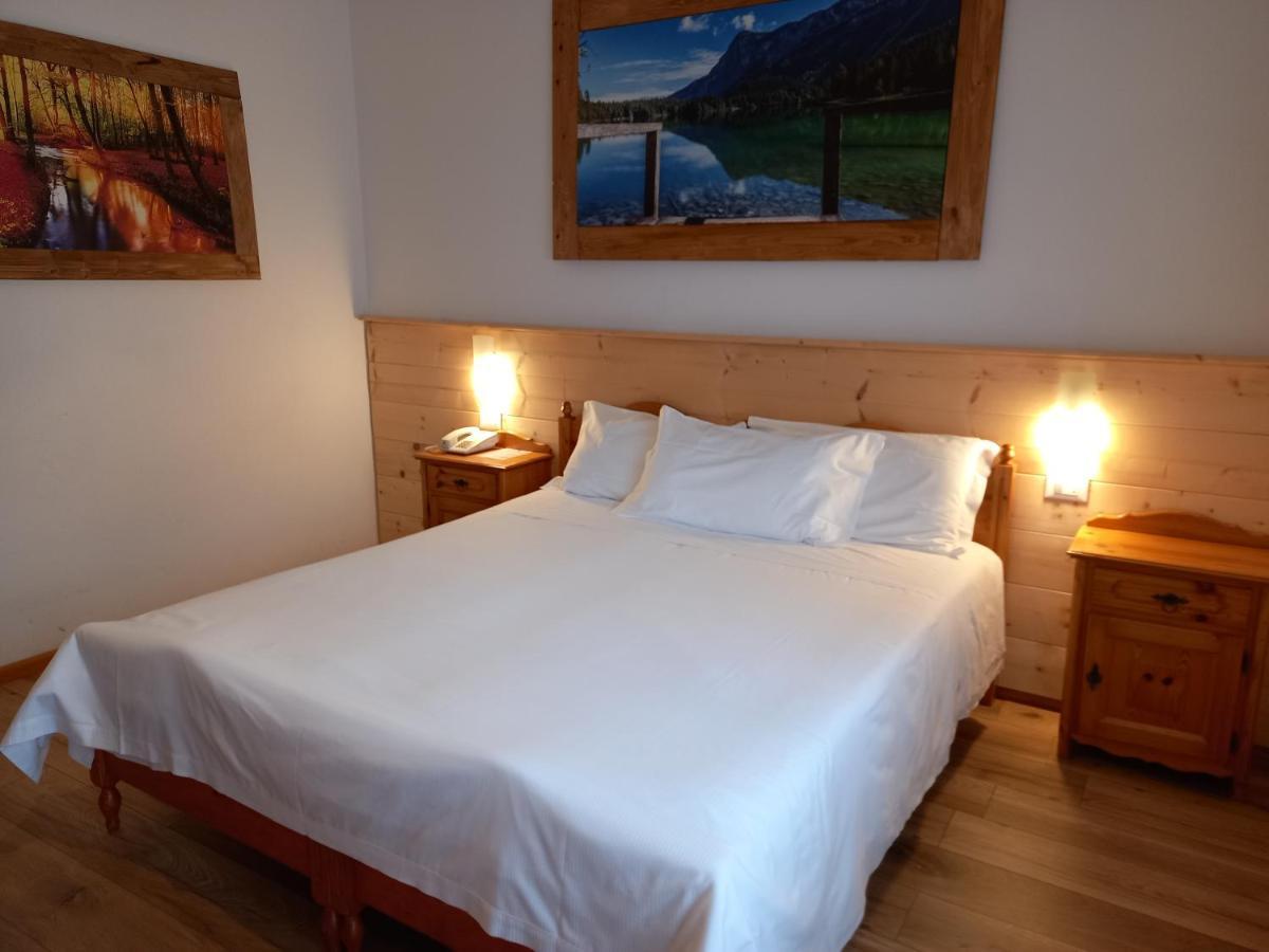 Albergo Scoiattolo 팔카데 외부 사진