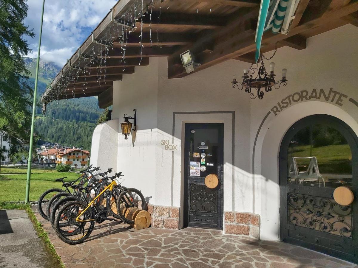 Albergo Scoiattolo 팔카데 외부 사진