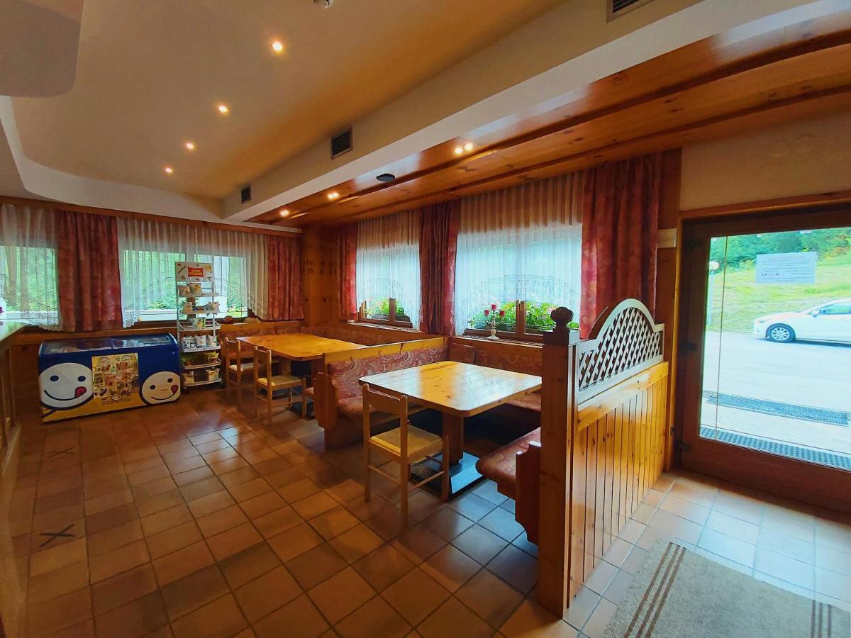 Albergo Scoiattolo 팔카데 외부 사진
