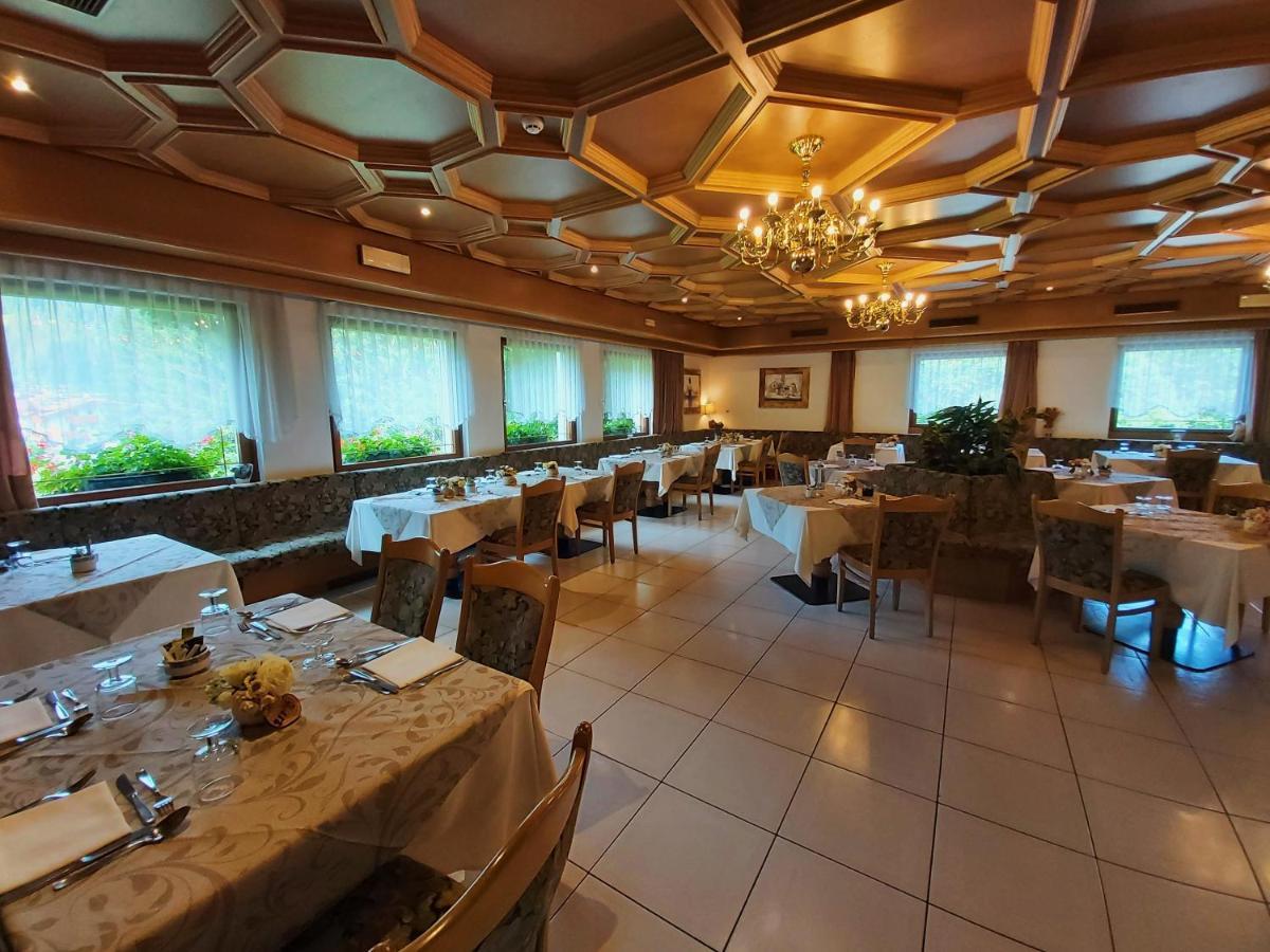 Albergo Scoiattolo 팔카데 외부 사진