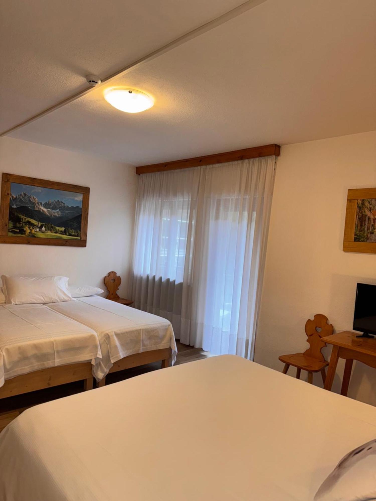 Albergo Scoiattolo 팔카데 외부 사진